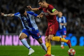 关于赛后波尔图备战亚冠，战术微调细节曝光，媒体盛赞，赛程密集仍需轮换的信息-开云体育平台