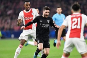 荷甲赛前再迎强敌；本菲卡篮板制胜；主帅态度——压力陡增；阵容厚度经受考验的简单介绍-kaiyun.com