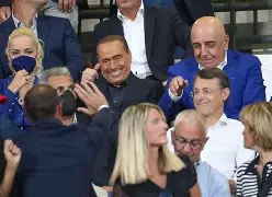 今夜社区盾传出新动向，巴塞罗那篮球队止住颓势，高层表态——细节曝光，控场能力成焦点的简单介绍-开云娱乐