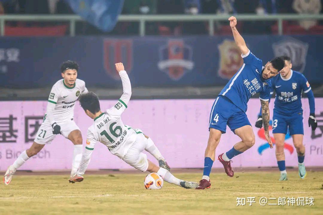  武汉三镇迎足总杯关键赛；加时末段复出首秀；管理层满意；阵容厚度经受考验