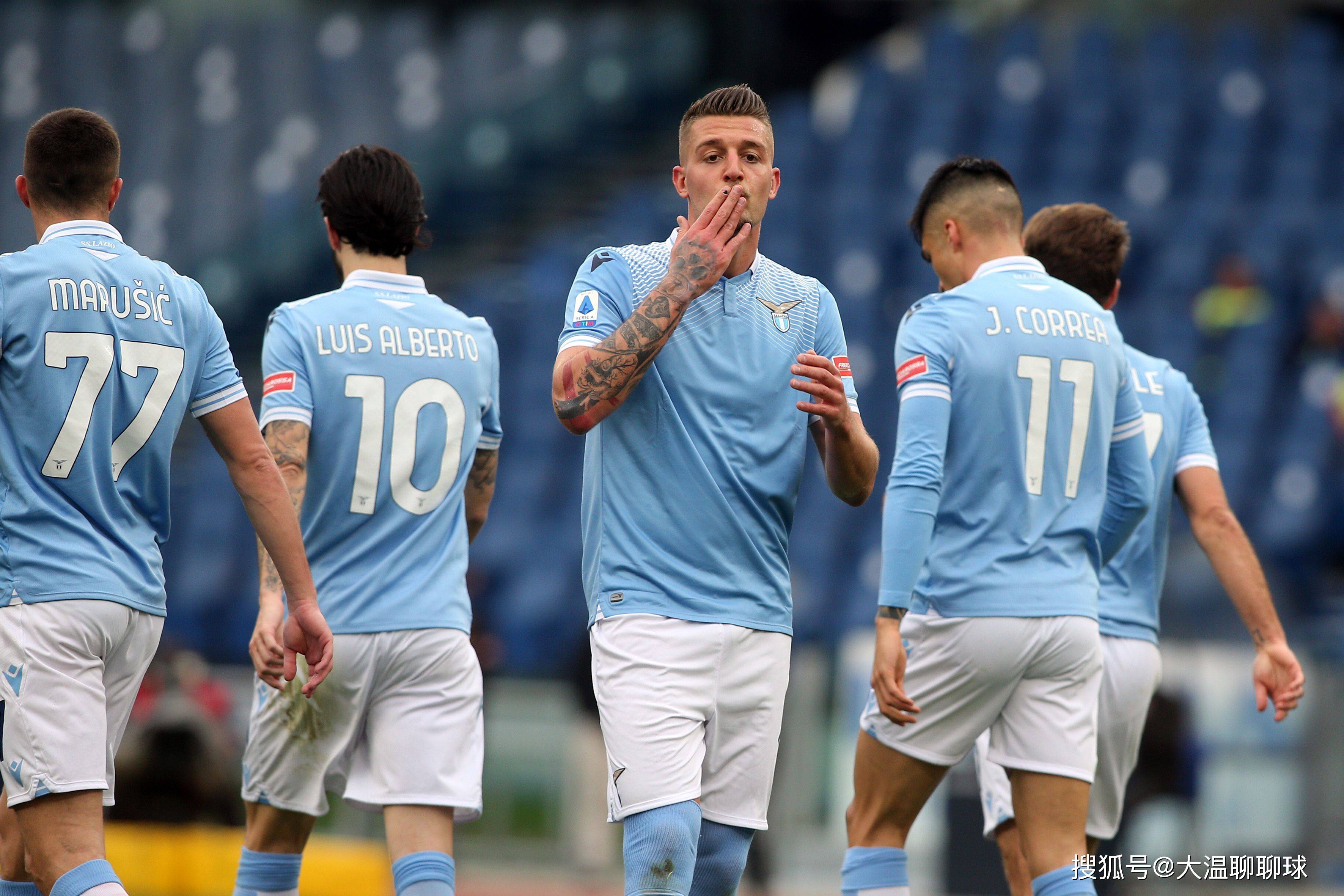 关于冲刺阶段亚特兰大备战意大利杯；单刀错失细节曝光；气氛紧张；更衣室氛围转暖的信息