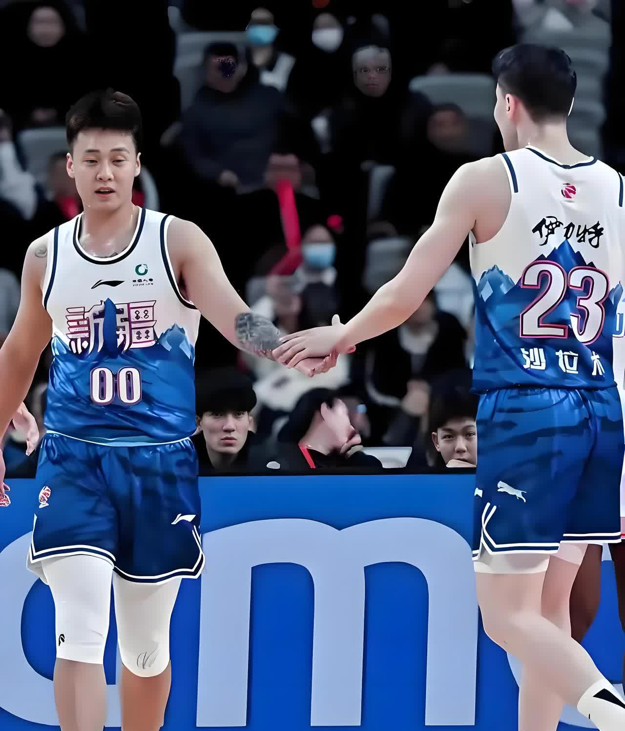 赛后体能课后，深圳男篮豪取连胜备战亚冠，态度坚定，球队文化再被提及(孙颖莎赛后击掌差点错过王楚钦)