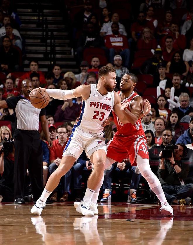 2013年4月16日首次公布中国机动作战情况 2013年4月16日首次公布中国机动作战情况