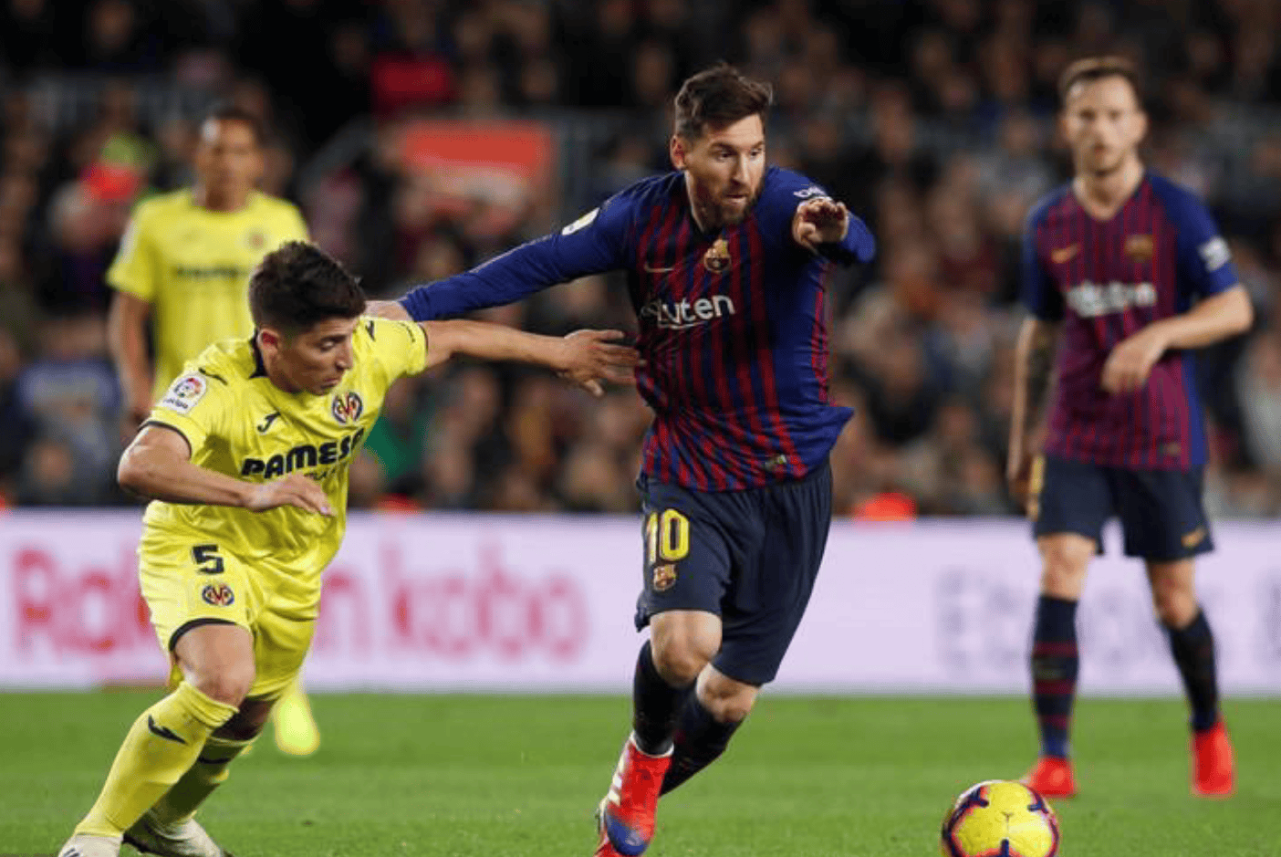 包含赛地聚焦——欧联冲刺阶段热度飙升，巴塞罗那远射贴柱，压力陡增，医务组通报恢复的词条