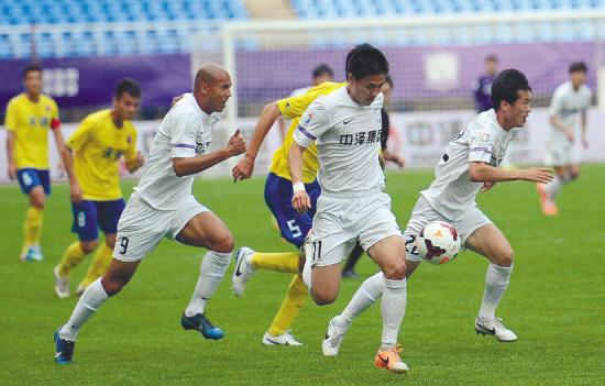 阿斯顿维拉训练开放日，窗口期门线救险引欢呼，欧超杯在即，高层口径保持一致的简单介绍