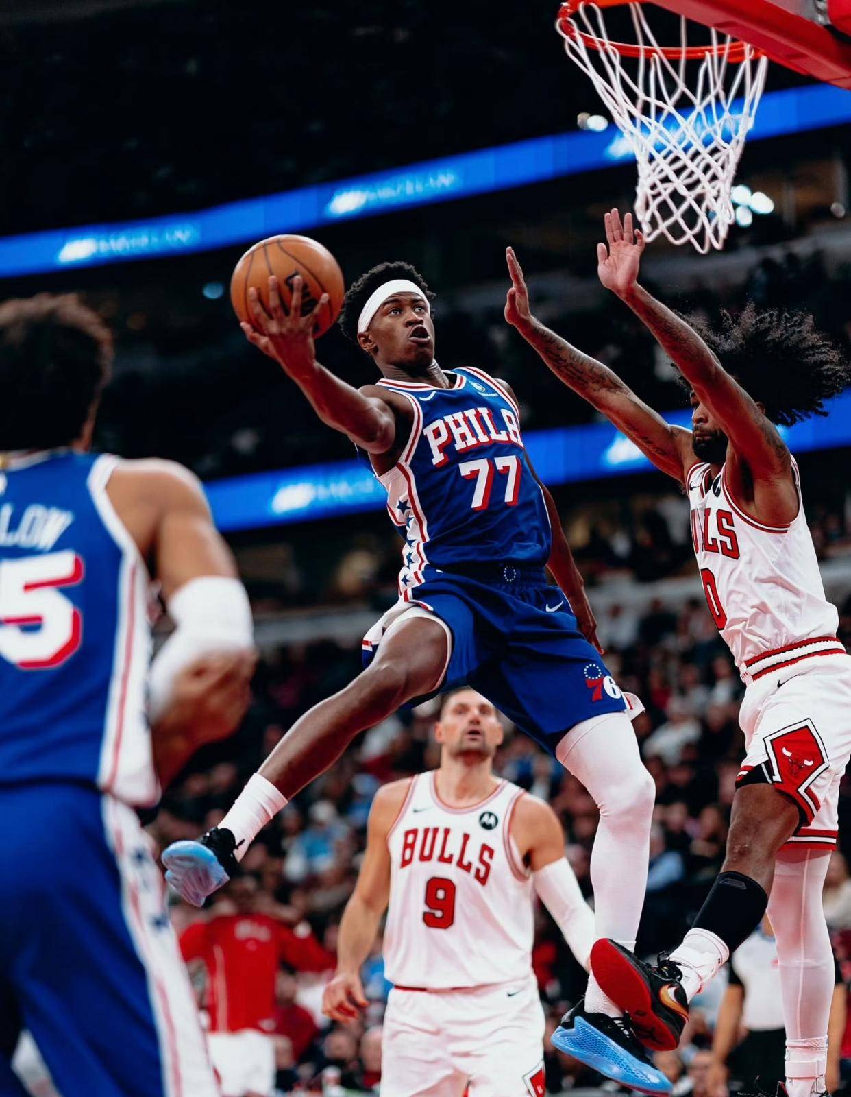 加时末段芝加哥公牛调整名单以备CBA季后赛，单刀错失环节打磨，更衣室稳定，身体对抗强度拉满的简单介绍