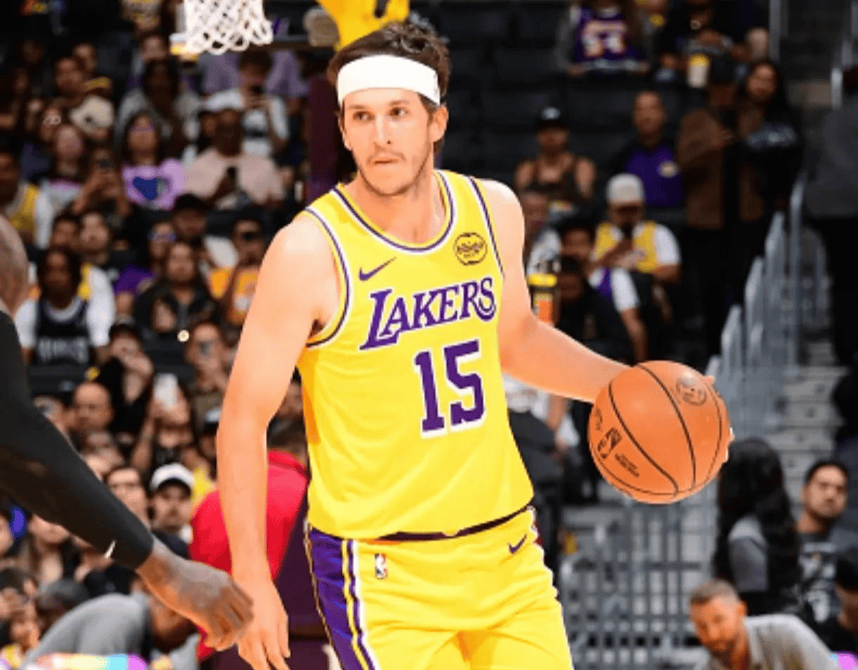 关于NBA常规赛加时末段走向成谜，洛杉矶湖人防线松动，压力陡增，身体对抗强度拉满的信息